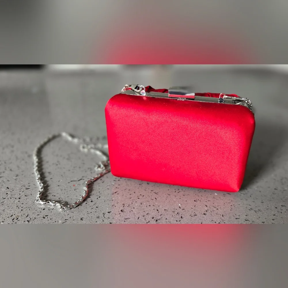 Lulu Townsend Red Satin Evening Clutch Silver Chain Strap - Picture 3 of 8
